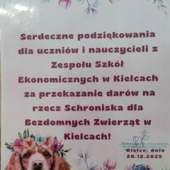 Dzieje się! 🐾 Schronisko dla Bezdomnych Zwierząt w Kielcach (ul. Ściegiennego) otrzymało – jak co roku – wsparcie od społeczności szkolnej Zespołu Szkół Ekonomicznych w Kielcach. Dzięki zaangażowaniu uczniów przekazano karmę oraz liczne akcesoria dla podopiecznych schroniska.