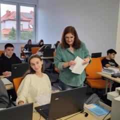 Kontynuujemy zajęcia dualne w ramach projektu Świętokrzyska Edukacja Zawodowa, uczniowie Zespół Szkół Ekonomicznych w Kielcach zdobywają wiedzę pod okiem naszych specjalistów 📢📢