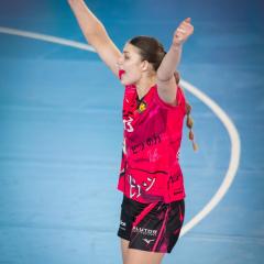 Gratulacje dla naszej uczennicy  Magdaleny Jarosz z klasy 4E i całej drużyny! 🏆 Z dumą informujemy, że nasza uczennica wraz z drużyną Korona Handball Kielce zdobyła brązowy medal Mistrzostw Polski Juniorek 2026! To ogromne wyróżnienie dla naszej uczennicy oraz całej drużyny. Gratulujemy serdecznie!