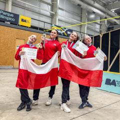Serdecznie gratulujemy naszej uczennicy Oliwii Bysiak, która zdobyła srebrny medal 🥈  w kategorii Artistic Hoop Senior!