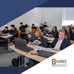 💪⚡ Działamy w praktyce, która naprawdę ma moc! Zajęcia dualne w ramach projektu  Świętokrzyska Edukacja Zawodowa nadal w toku! Uczniowie Zespół Szkół Ekonomicznych w Kielcach w Kielcach, łączą teorię z praktyką i rozwijają umiejętności w realnych projektach. 📚✨